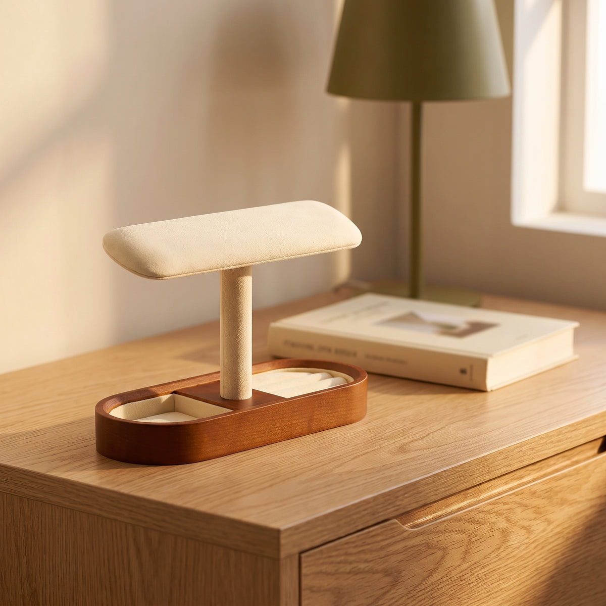 Présentoir à montre avec vide-poche